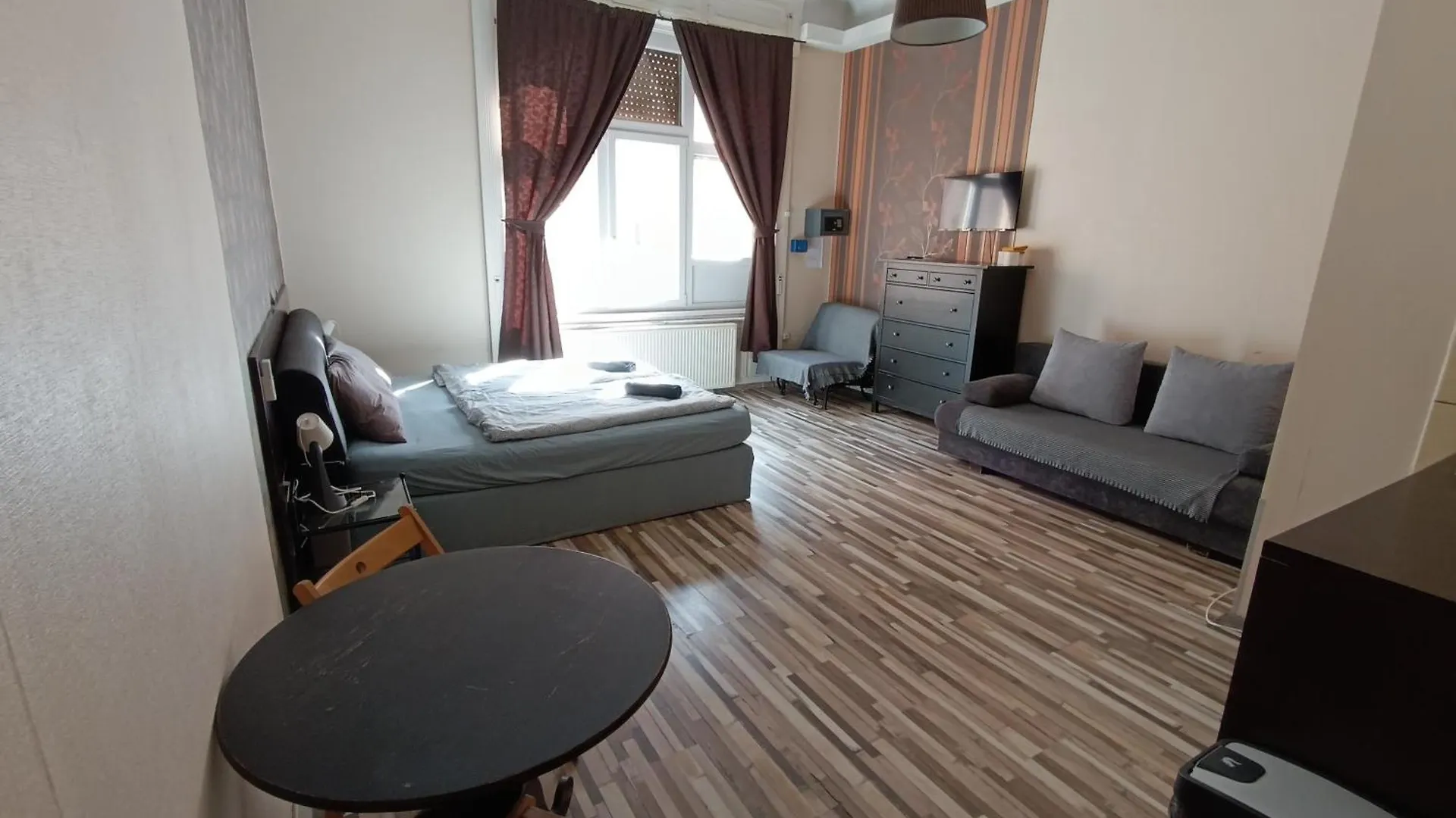 Liechtenstein Apartments Βουδαπέστη 0*,  Ουγγαρία